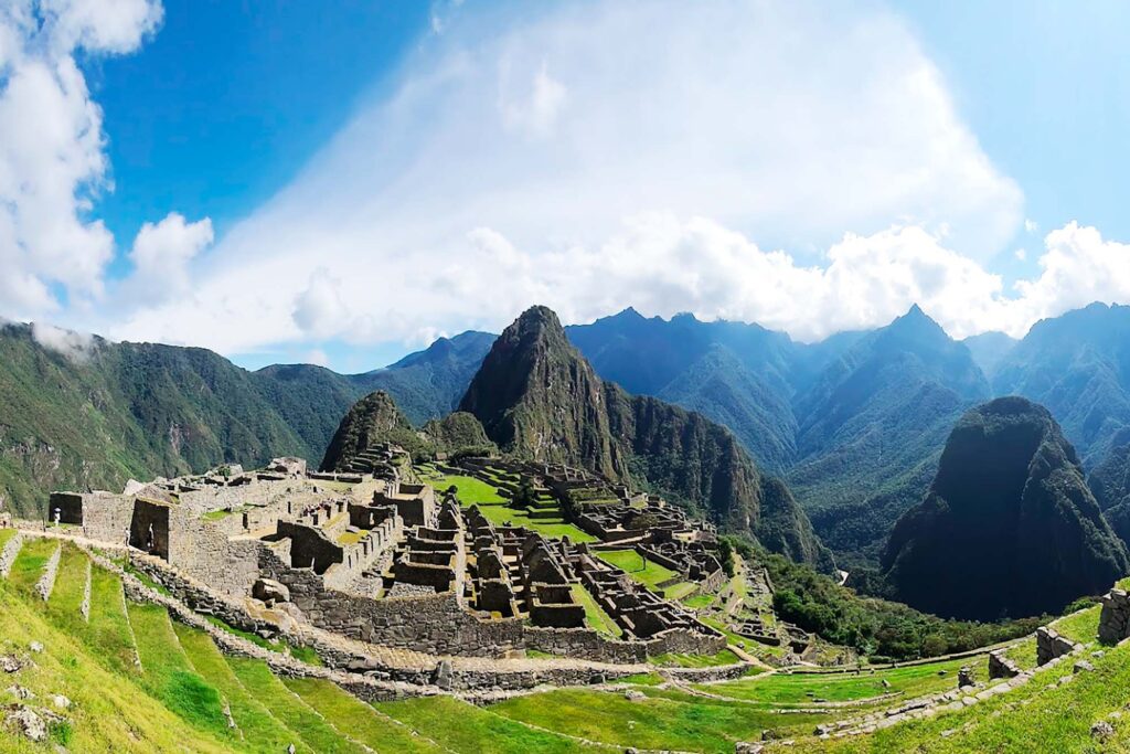 Lima, Cusco, Puno, Arequipa, Nazca 12 Days