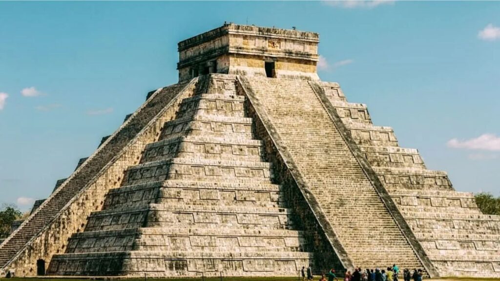 Central America Scheduled Tour – 23 Days