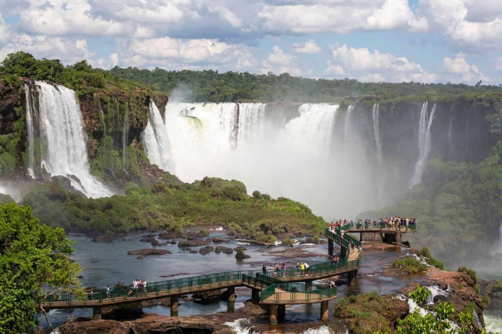 6 Days and 5 Nights in Rio de Janeiro and Iguazu Falls (Brazil)